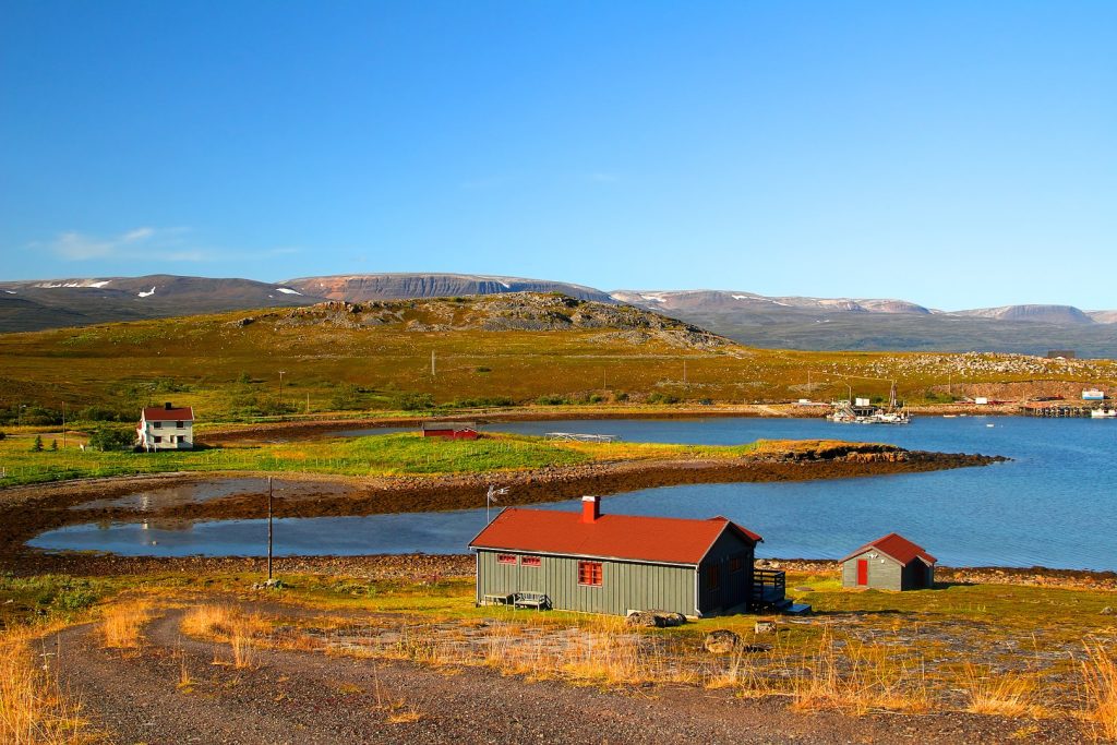 Short Expeditions tanafjord or tanafjorden (northern sami: deanuvuotna) is a fjord in finnmark, norway.
